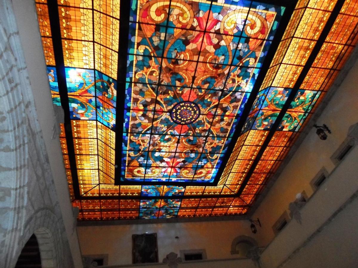 Отель Virrey De Mendoza Морелия Экстерьер фото